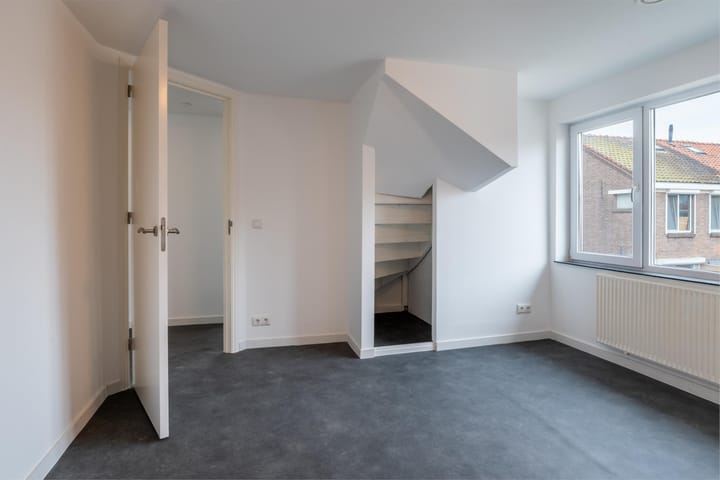 Foto 18 van Columbusplein 9