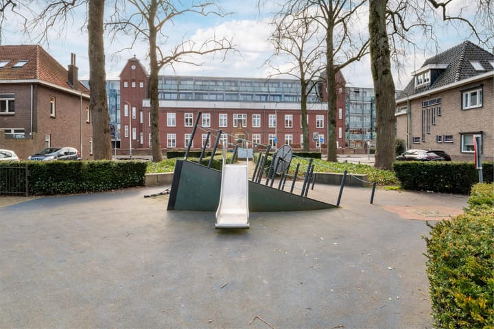 Foto 37 van Columbusplein 9