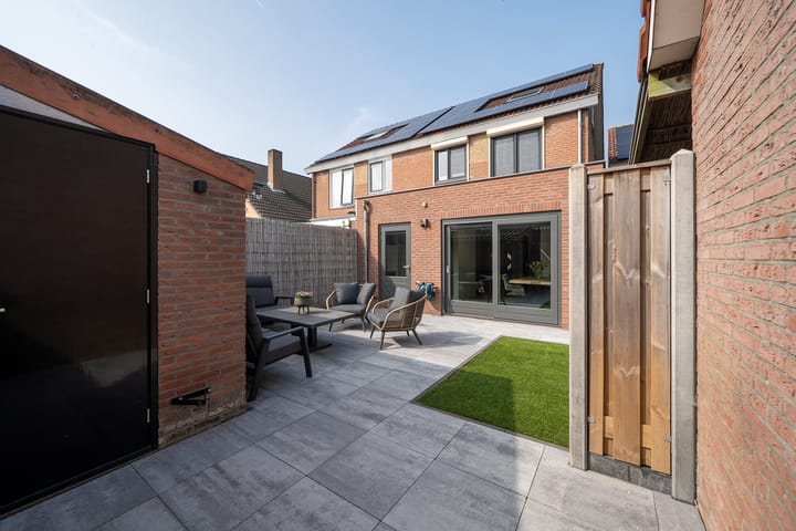 Foto 32 van Saturnuslaan 8