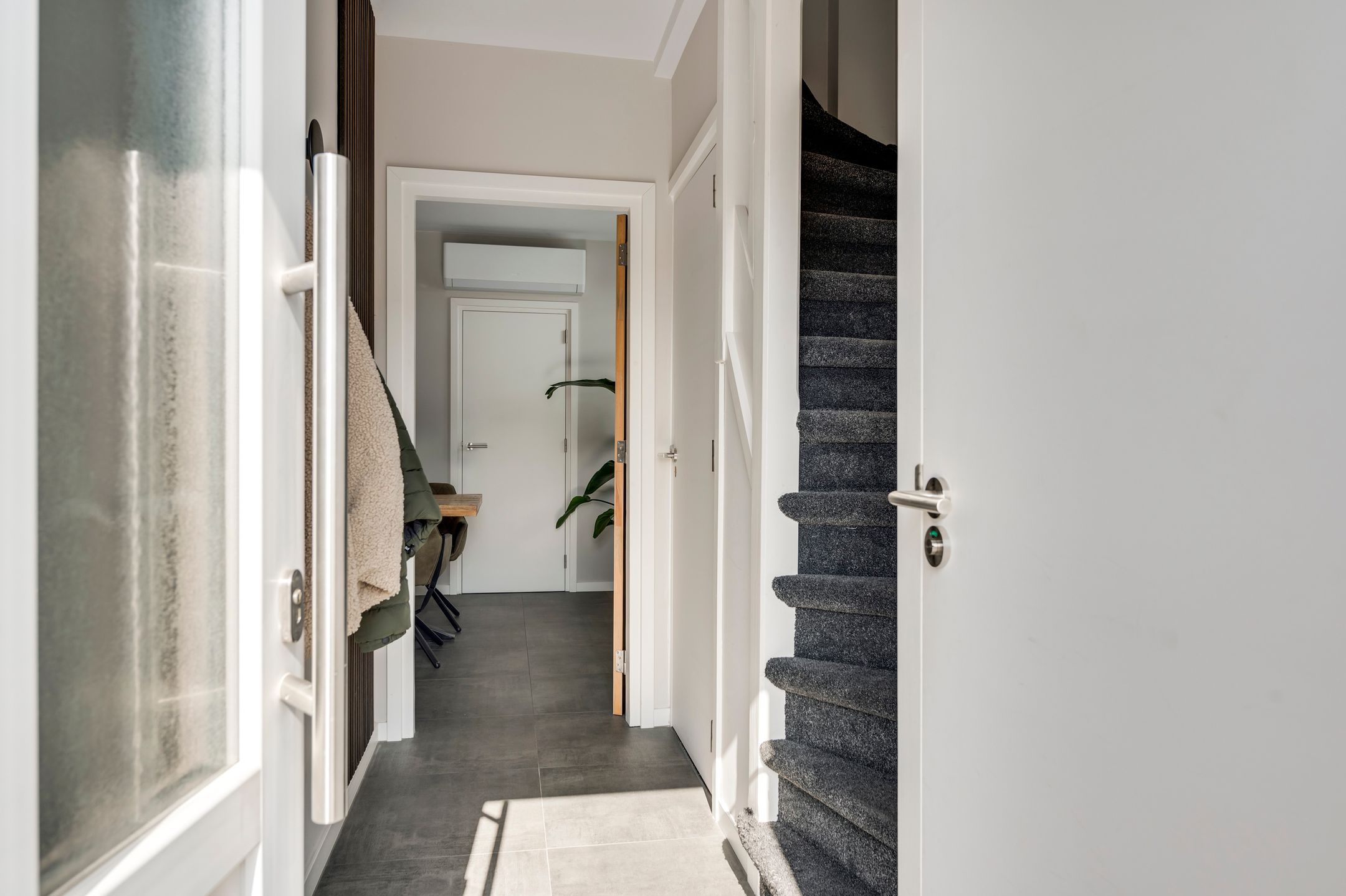 Photo 18 of Scheijvenstraat 15