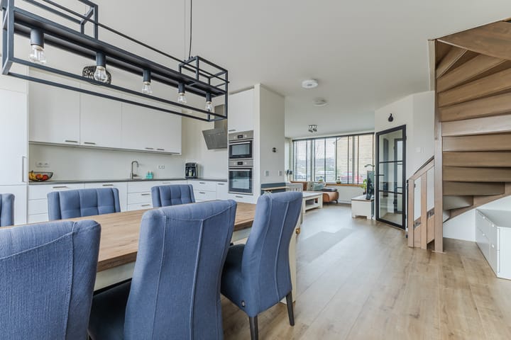 Foto 2 van Meeuwenlaan 24