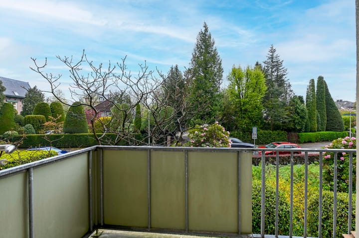 Photo 6 of Graaf Wichmanlaan 13-AA7