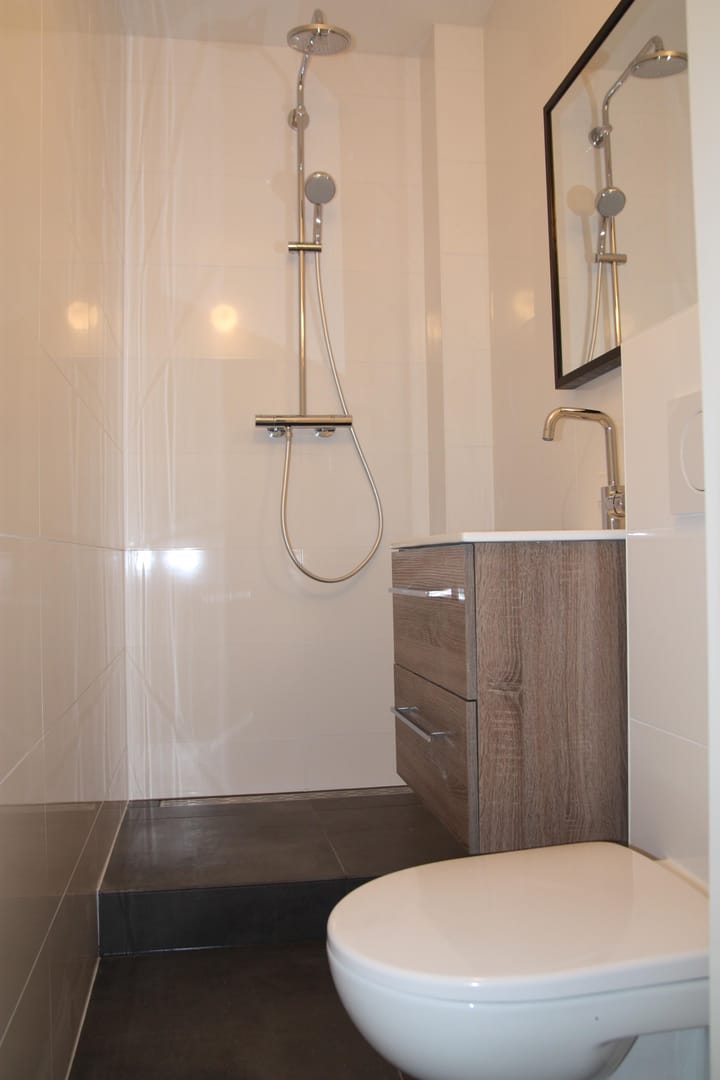 Photo 10 of Graaf Wichmanlaan 13-AA7