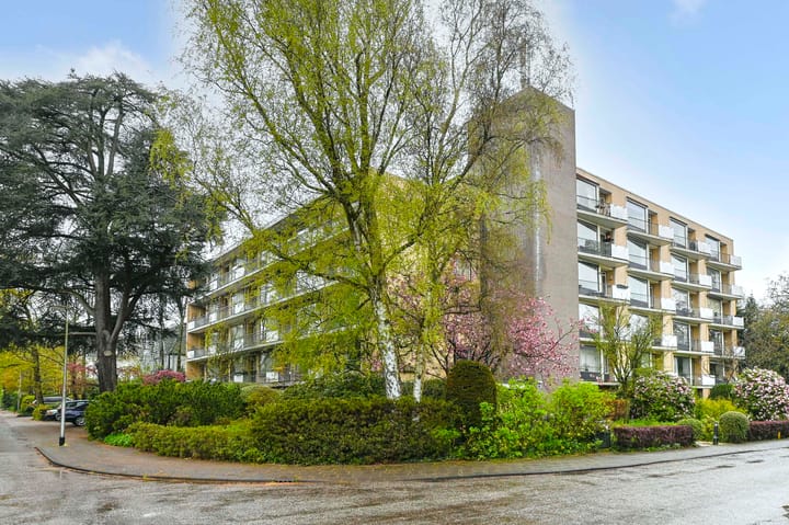 Photo 17 of Graaf Wichmanlaan 13-AA7