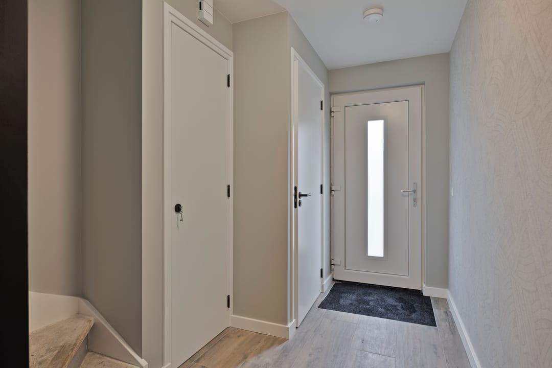 Photo 8 of Plataan 18