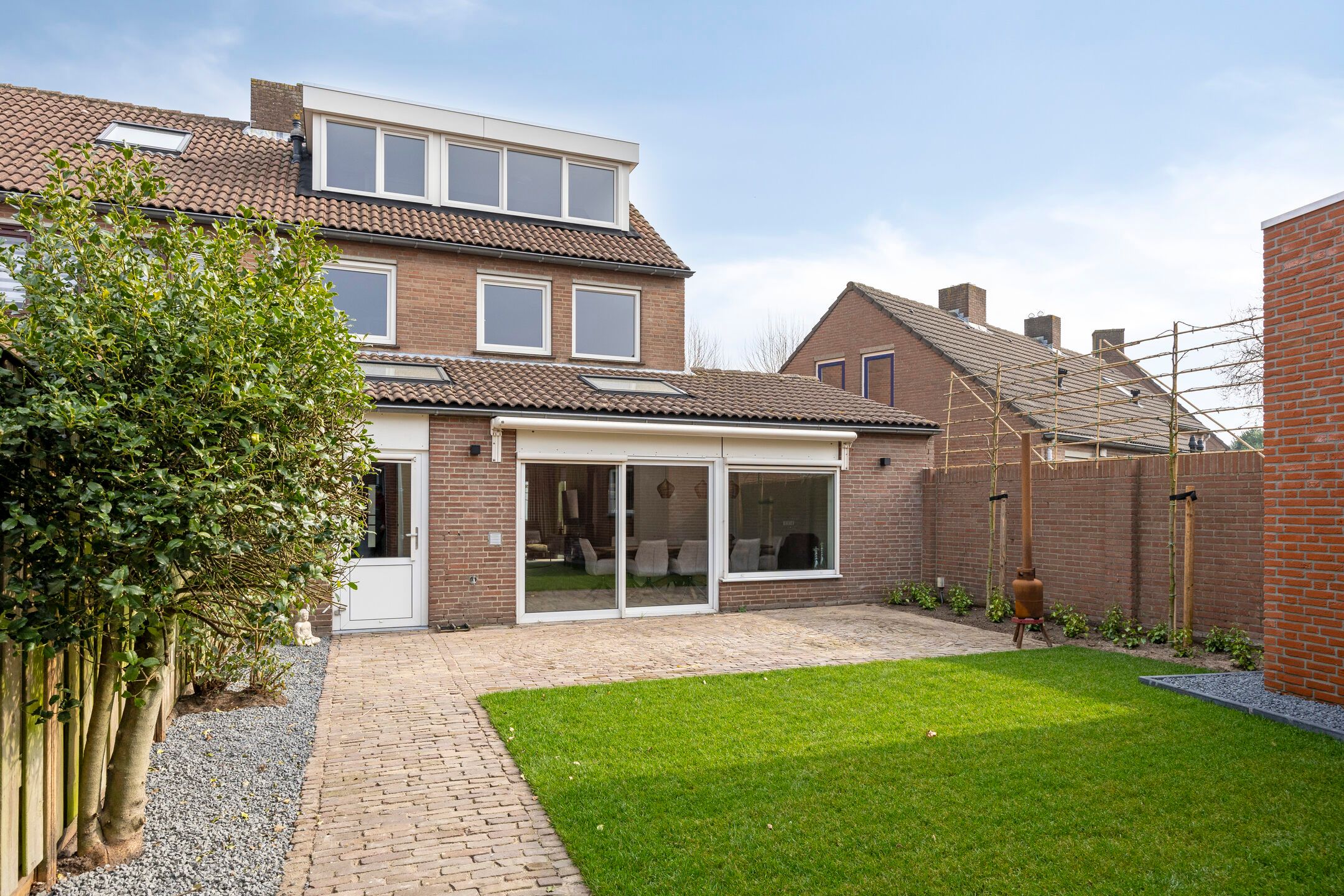 Photo 33 of Plataan 18