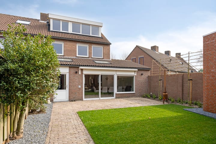 Foto 33 van Plataan 18