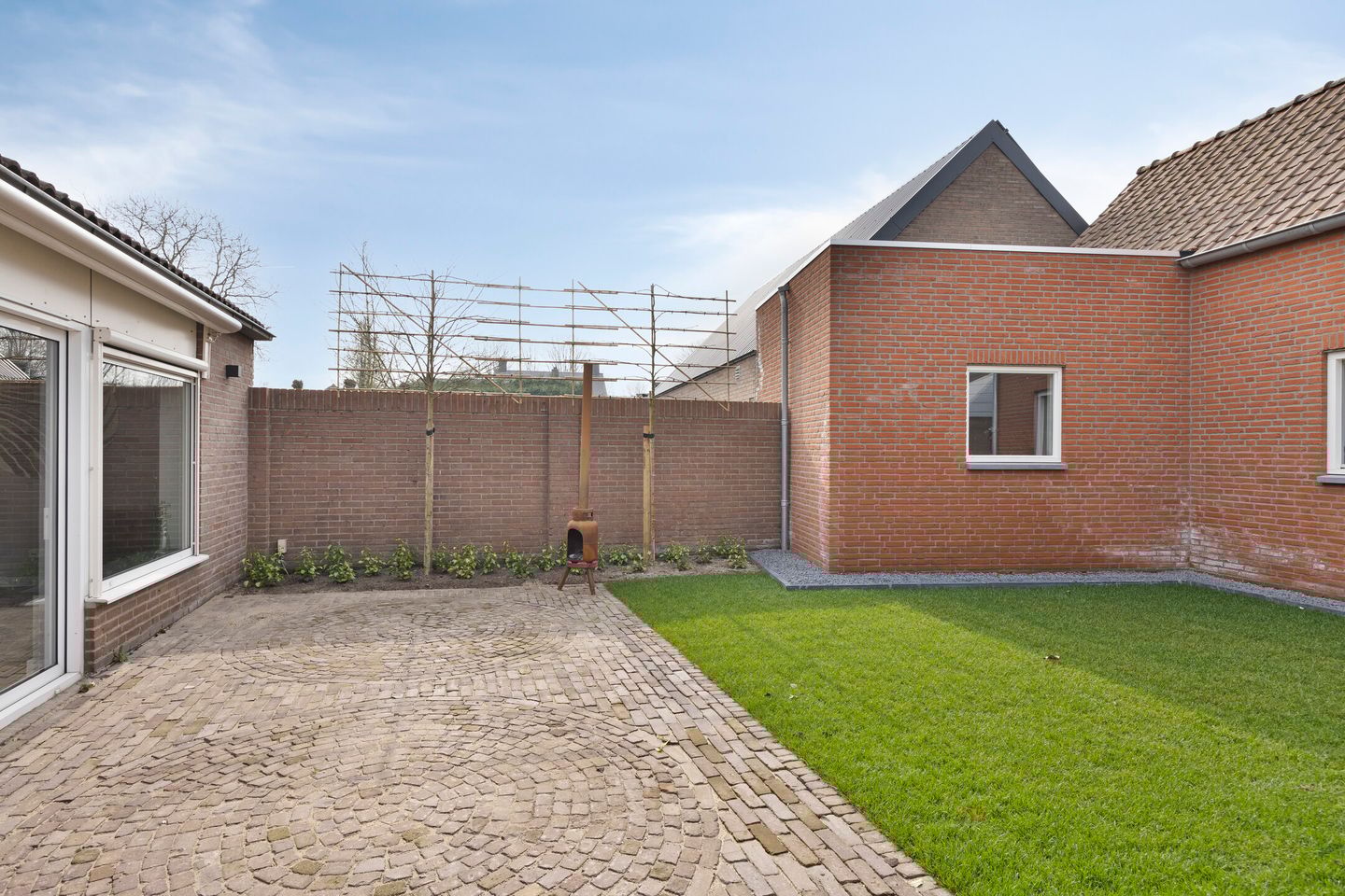 Photo 34 of Plataan 18