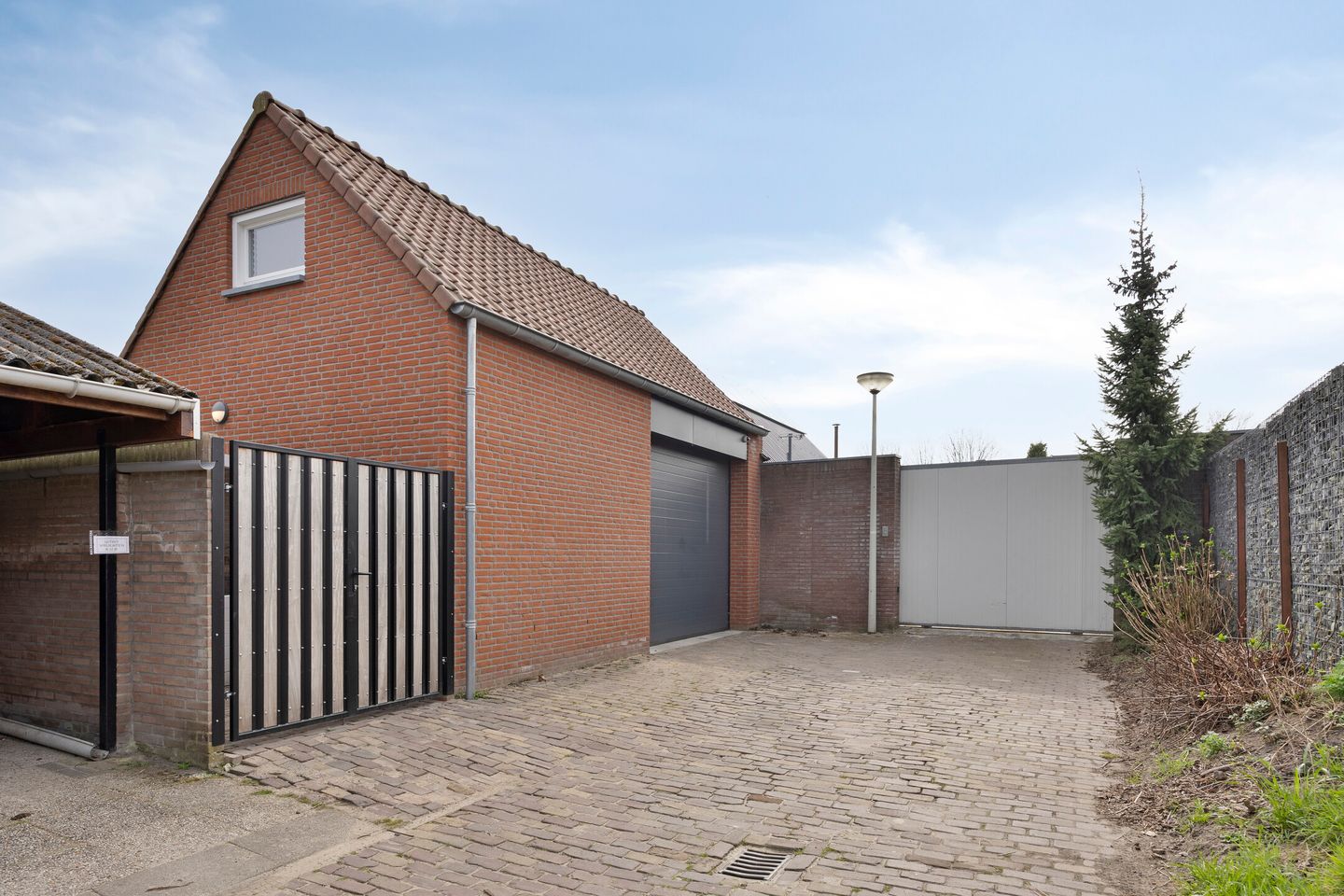 Photo 35 of Plataan 18