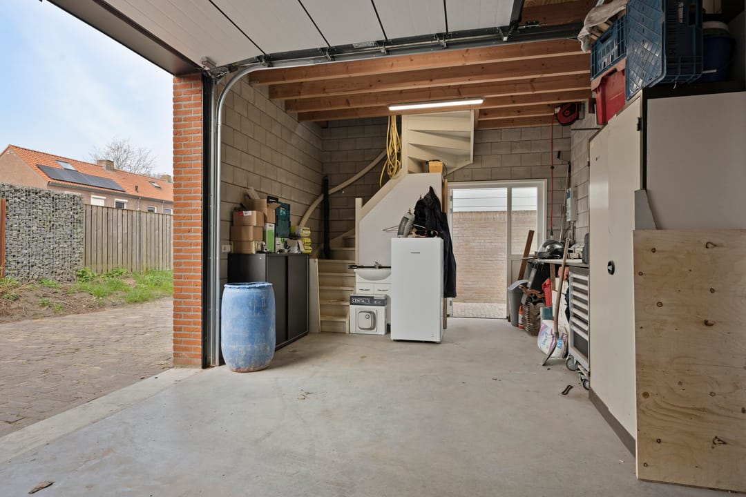 Photo 38 of Plataan 18