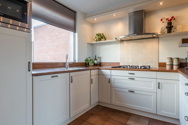 Foto 15 van Veenakker 82