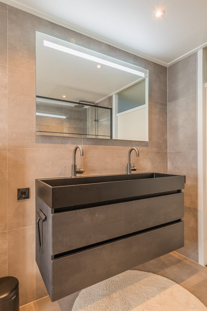 Foto 28 van Veenakker 82