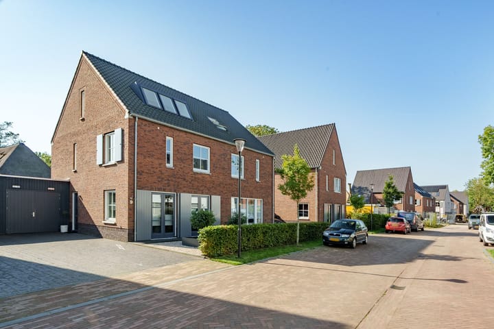 Foto 8 van Prof. Kraaijenhagenstraat 9