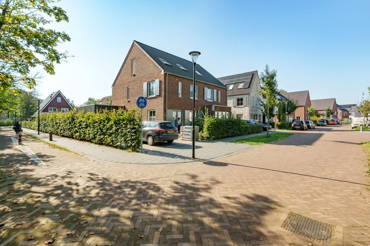 Foto 38 van Prof. Kraaijenhagenstraat 9