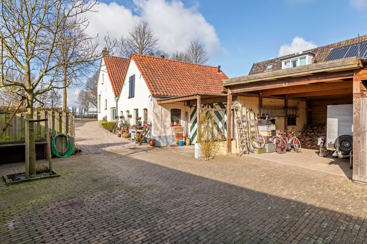 Foto 46 van Sportparklaan 34