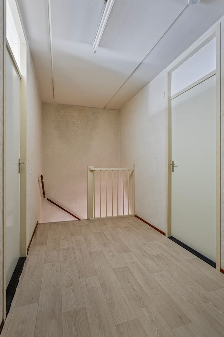 Photo 18 of Damstraat 77-A