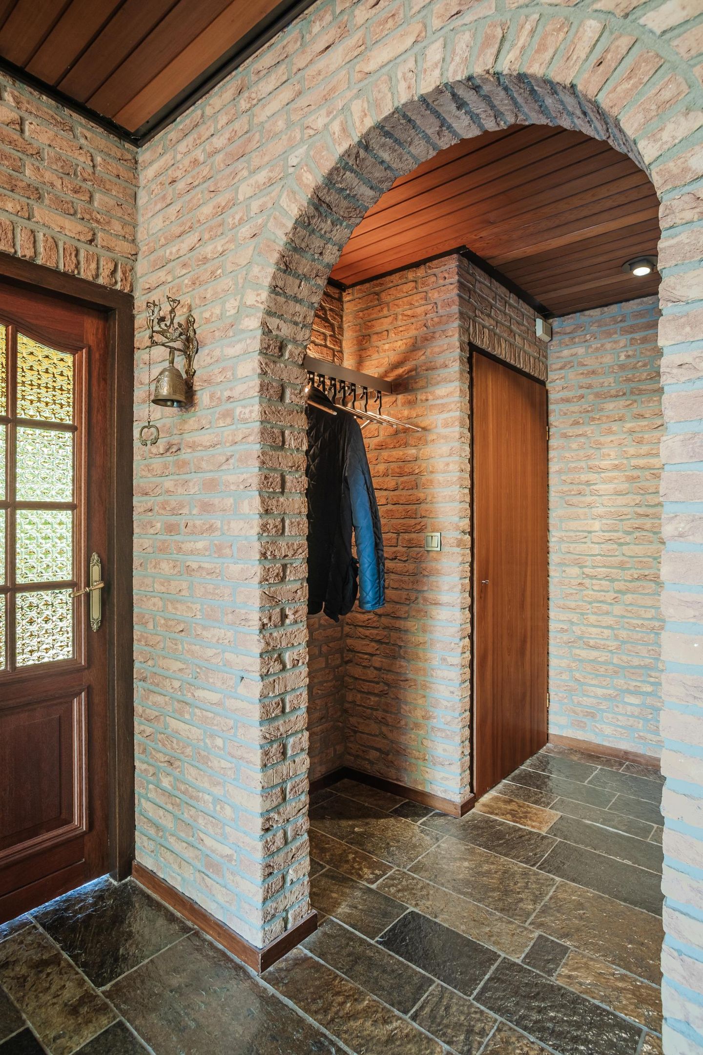 Foto 10 van Backenhagenlaan 1