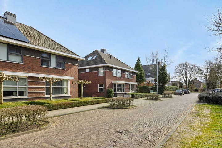 Photo 42 of Biezenloop 122