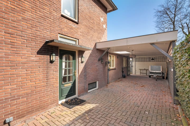 Photo 2 of Hoofdstraat 37