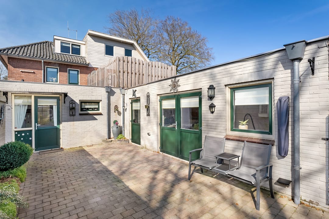 Photo 46 of Hoofdstraat 37