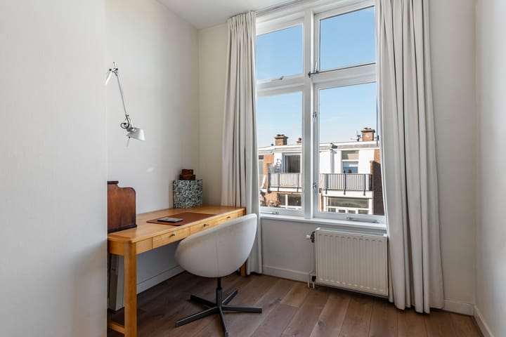 Foto 44 van Van Boetzelaerlaan 80