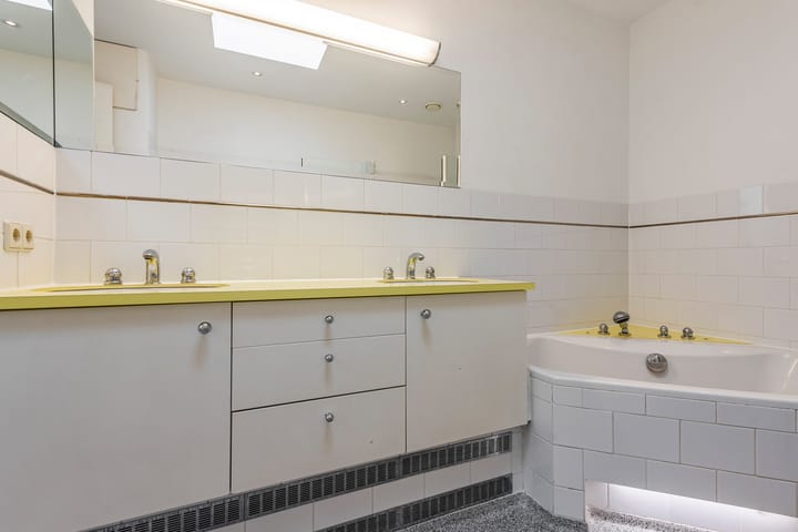 Foto 45 van Van Boetzelaerlaan 80