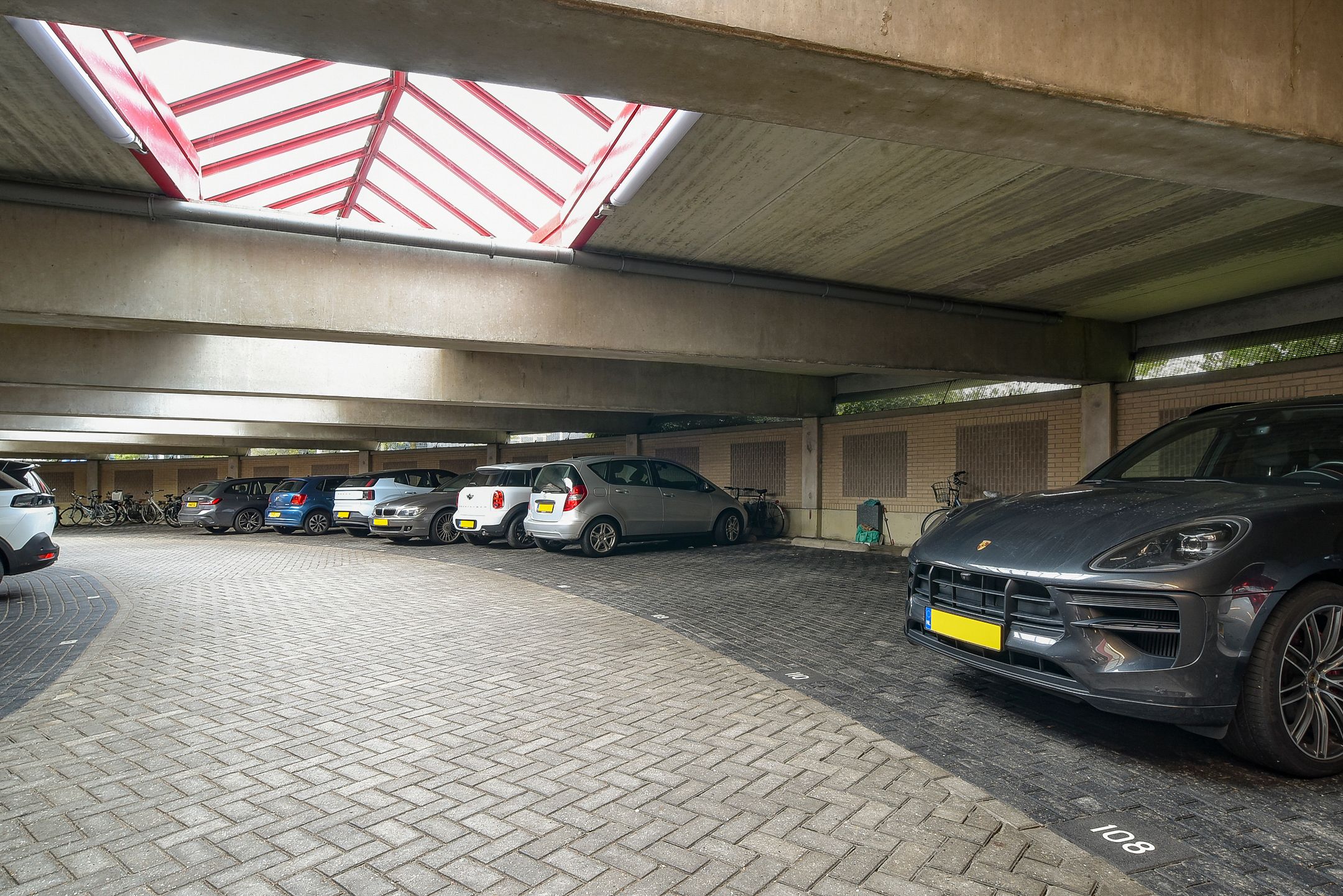 Foto 39 van Krooswijkhof 110