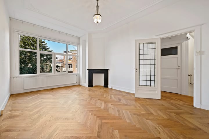 Foto 15 van Van der Parrastraat 32