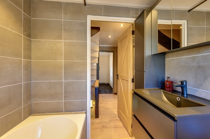 Foto 18 van van Heldenstraat 97