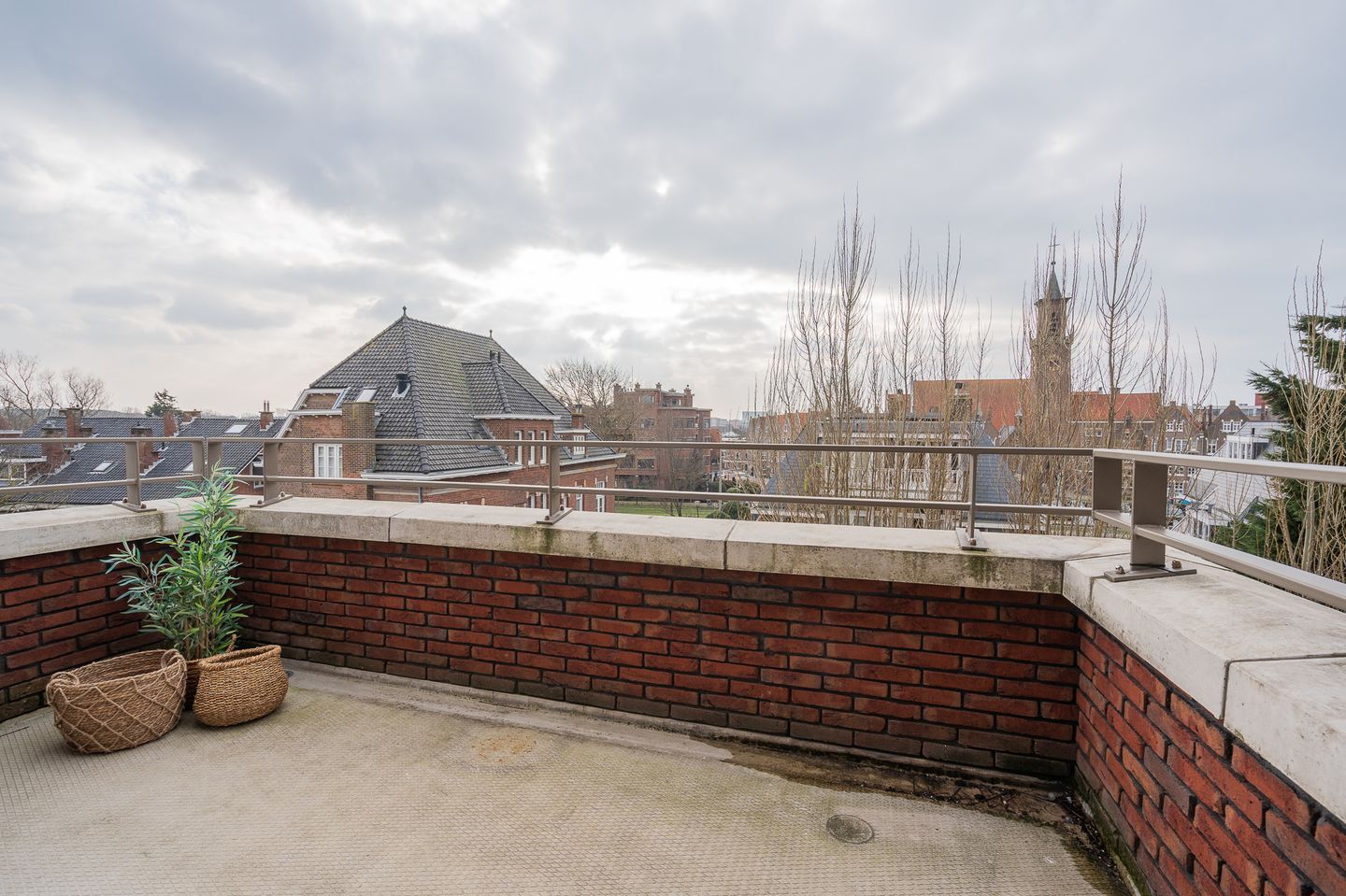 Photo 4 of Badhuisweg 13