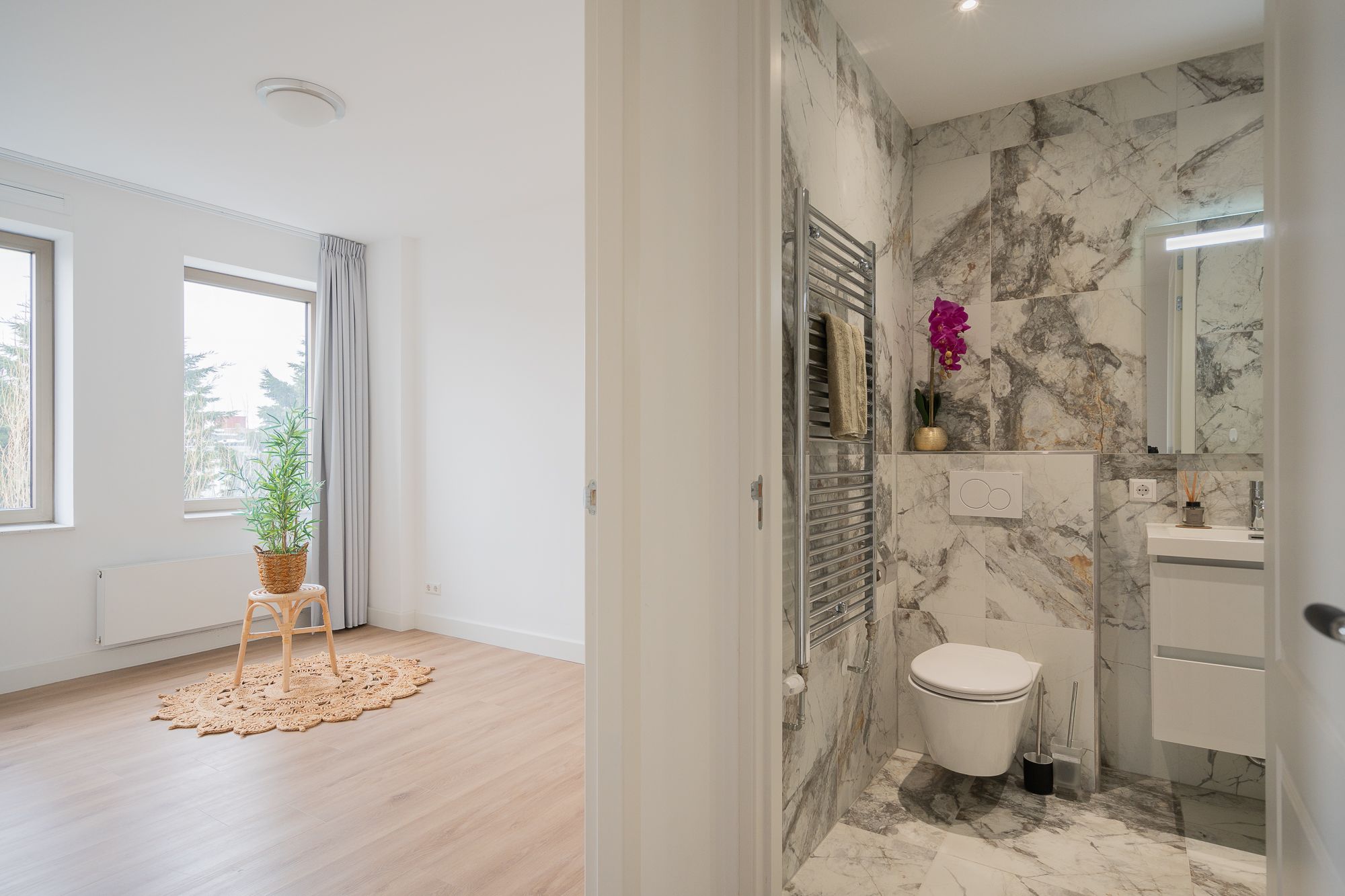 Photo 21 of Badhuisweg 13