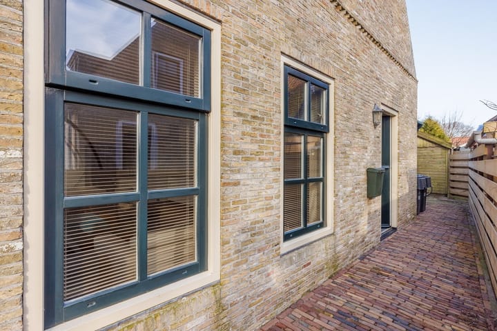 Foto 24 van Camminghastraat 18-A