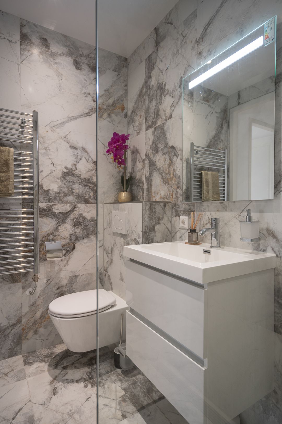 Photo 28 of Badhuisweg 13