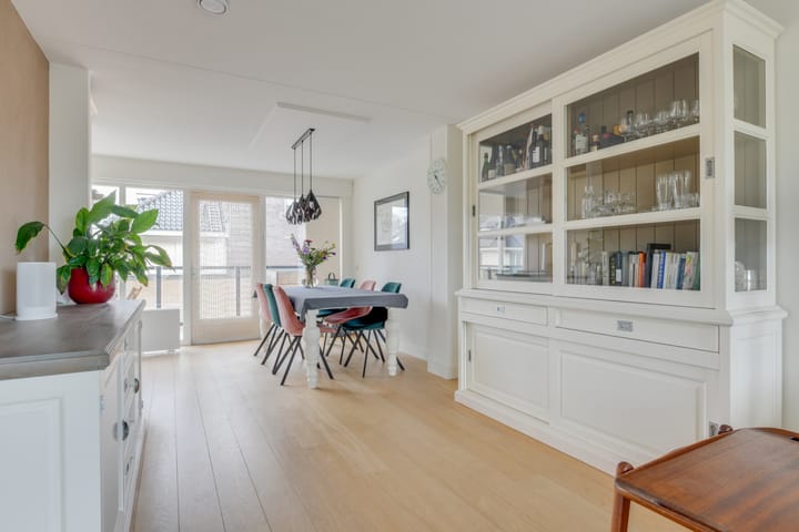 Foto 18 van Van Alphenstraat 2