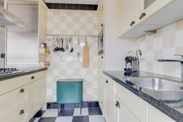 Foto 23 van Van Alphenstraat 2