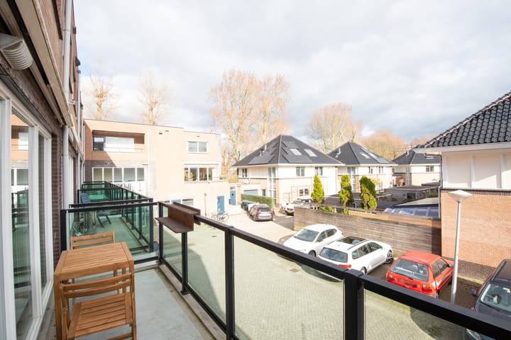 Foto 45 van Van Alphenstraat 2