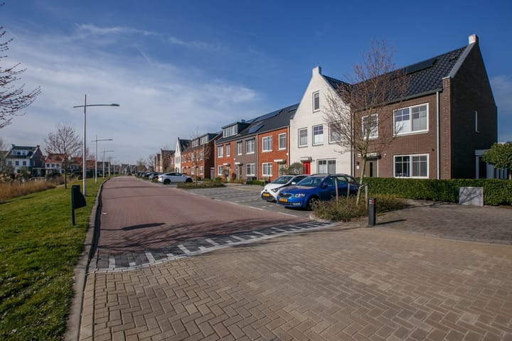 Foto 44 van Van Oranje-Nassaulaan 95