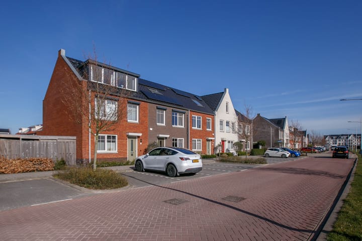 Foto 47 van Van Oranje-Nassaulaan 95