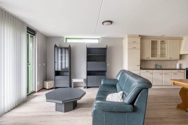 Foto 2 van Hellendaalweg 6