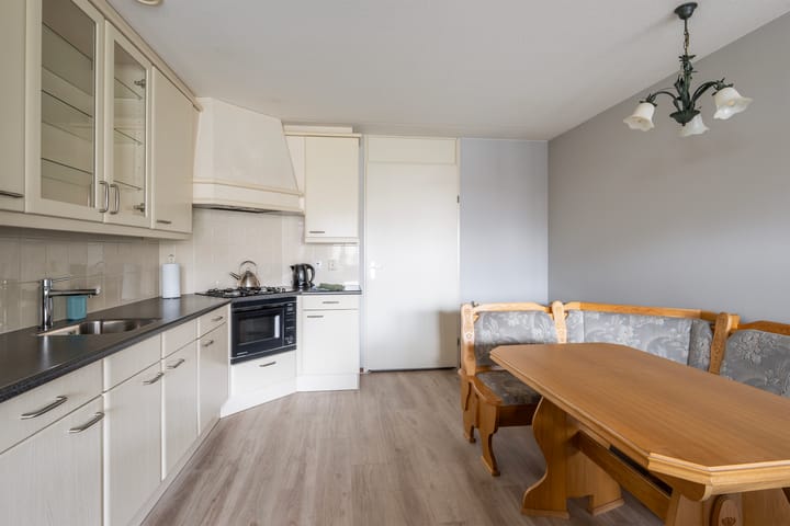 Foto 15 van Hellendaalweg 6