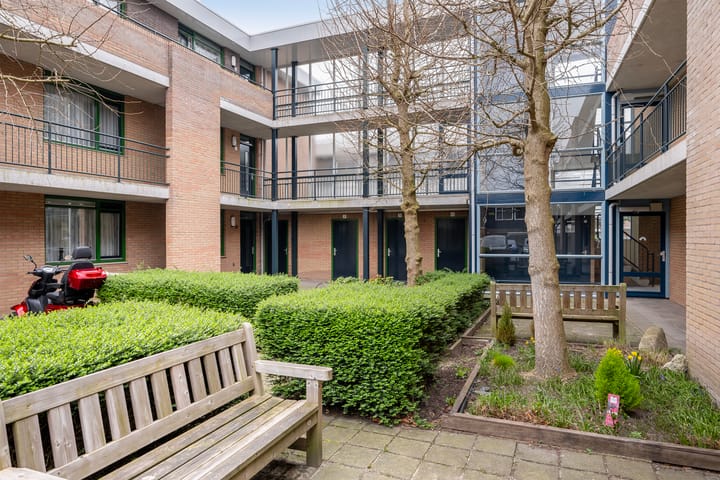 Foto 26 van Hellendaalweg 6