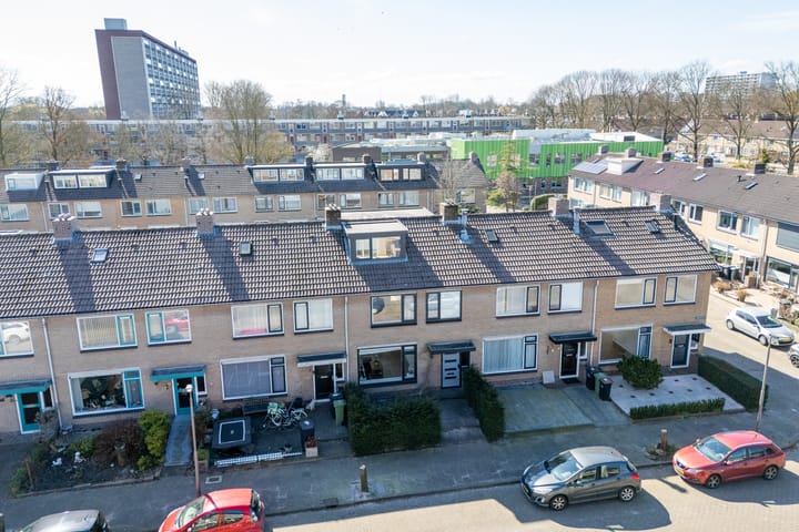 Foto 8 van Lyrastraat 6