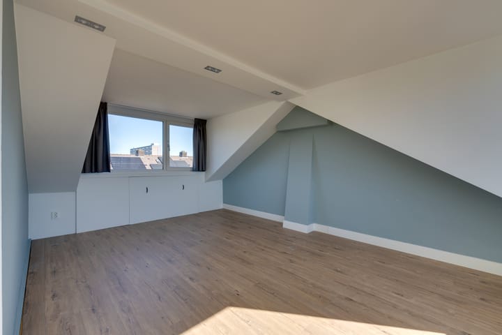 Foto 48 van Lyrastraat 6