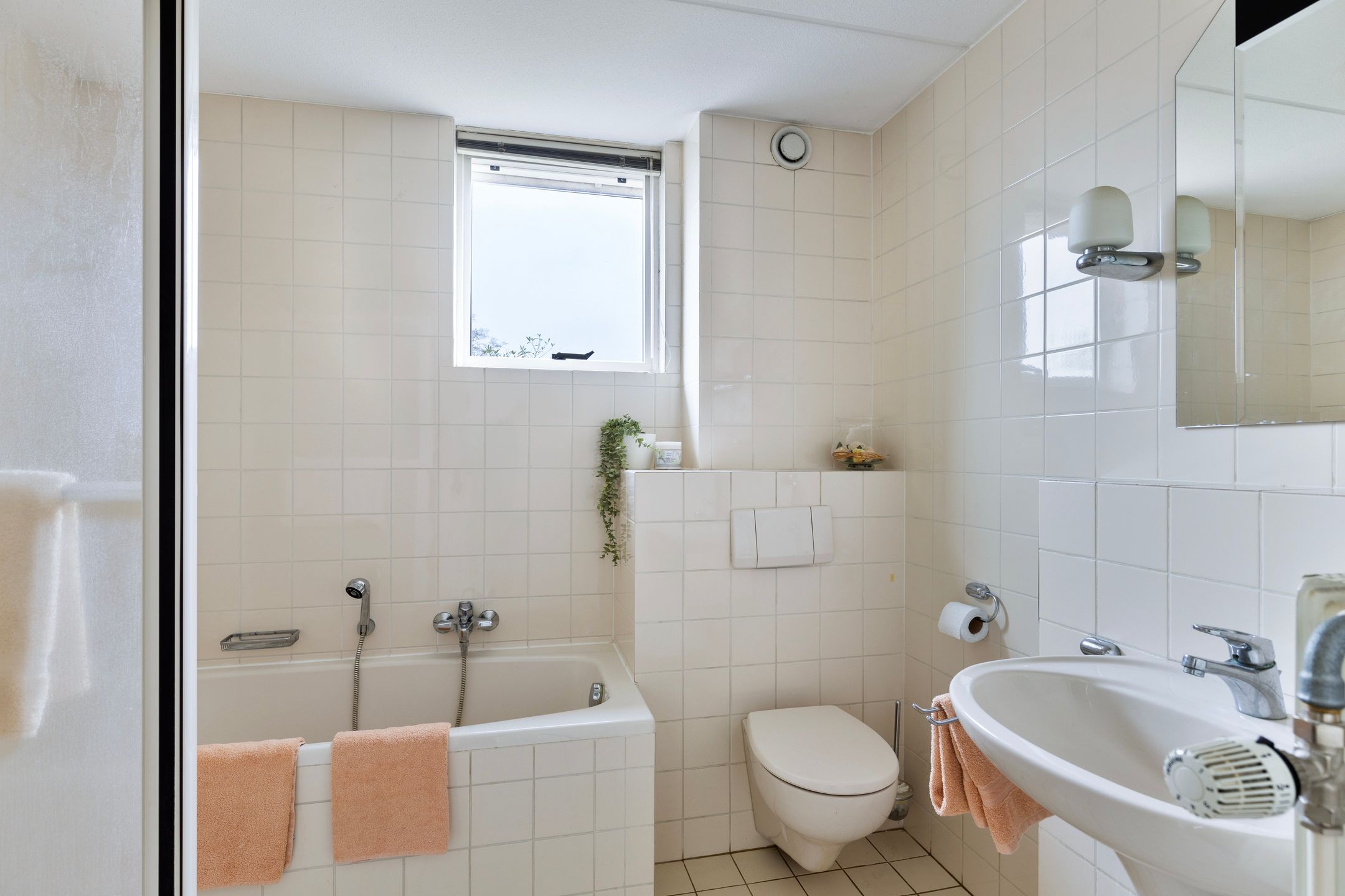 Photo 21 of Theo van Doesburgstraat 39