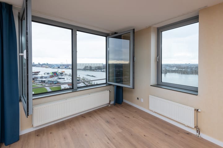 Foto 6 van Ankerplaats 63