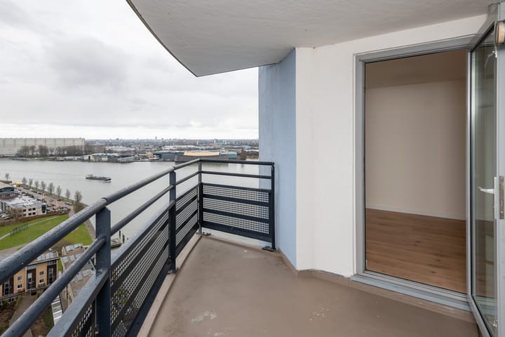 Foto 16 van Ankerplaats 63