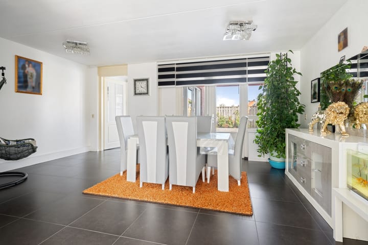 Photo 15 of Vader Vincentiusstraat 2