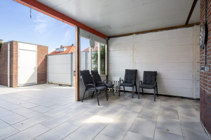 Photo 37 of Vader Vincentiusstraat 2