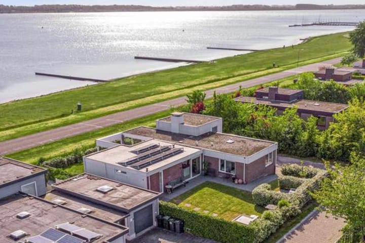 Foto 1 van Cederlaan 4