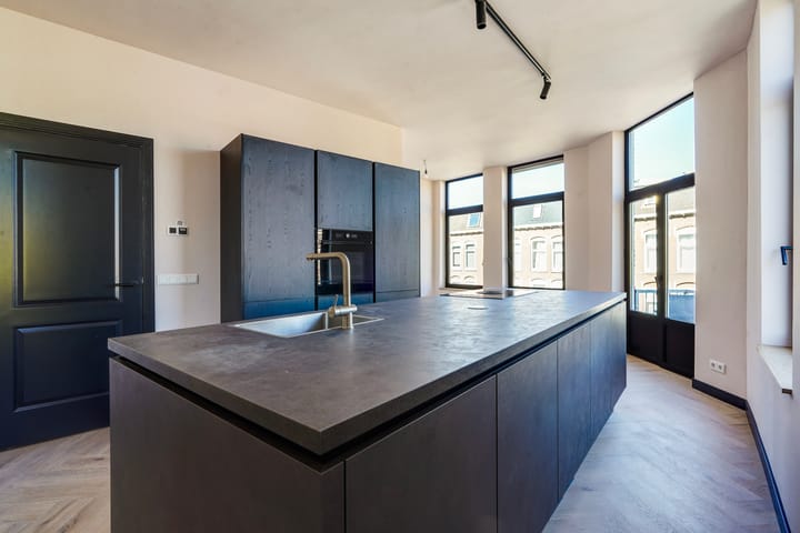 Foto 3 van Hertzogstraat 3